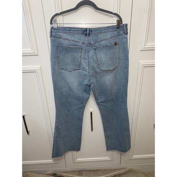 NWT Jessica Simpson Women's Ankle Flare Jeans Blue Size 16 Light Wash - Picture 6 of 7
